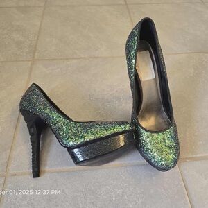 Sparkling Green Glitter Heels